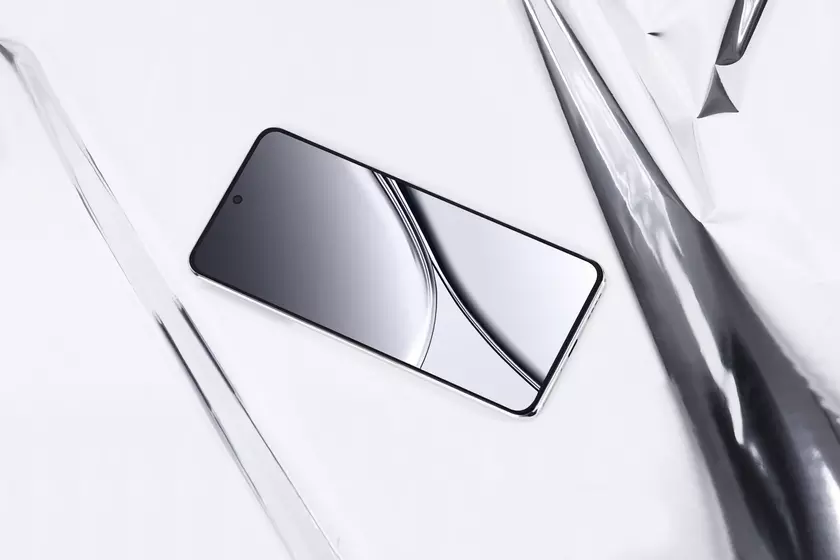 Подтверждено: realme GT 5 получит поддержку быстрой зарядки на 240 Вт