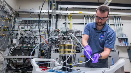 Енергетичний колообіг: NASA готує водневу «батарейку» для виживання під час місячної ночі