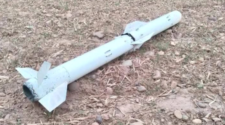 Індія захопила китайську ракету PL-15, яку запустив Пакистан