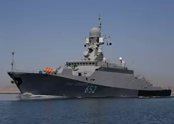 ГУР поразил корабль-носитель "Калибров" с помощью комбинированной атаки с использованием дронов