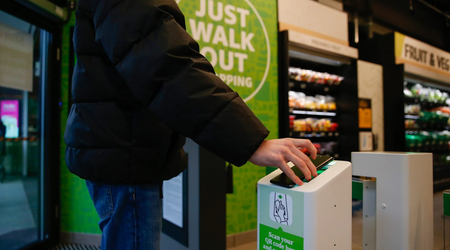 Amazon відмовляється від технології Just Walk Out у своїх продуктових магазинах