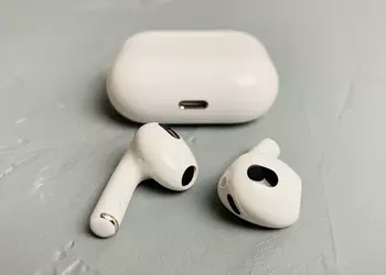Обзор AirPods 3: недостающее звено в эволюции наушников Apple