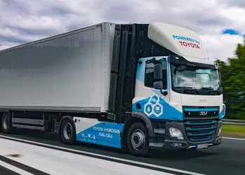 Toyota запустила водородные грузовики для доставки запчастей в Европе