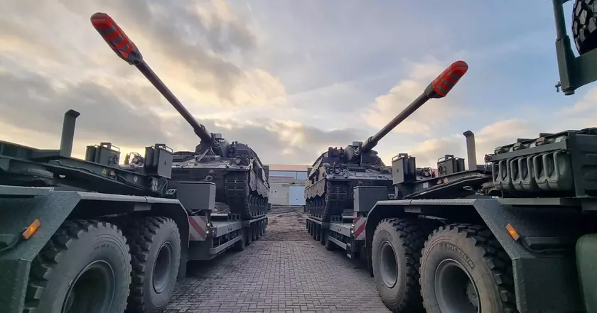 Литва отремонтирует 12 украинских самоходных гаубиц Panzerhaubitze 2000
