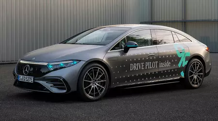 Бірюзові вогні: Mercedes-Benz отримав дозвіл у Німеччині
