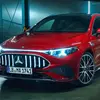 Прев'ю електричного седана Mercedes-AMG CLA 45 - збоку під час руху