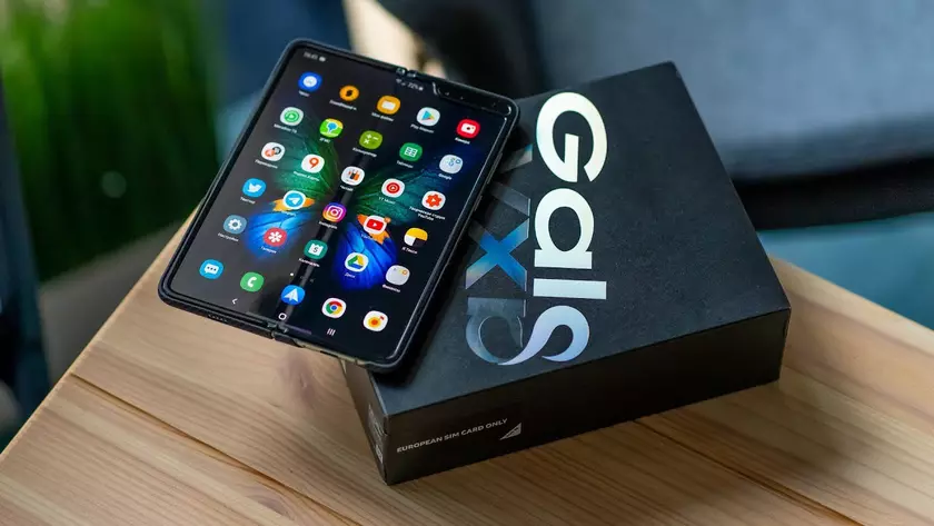 Samsung в этом году может выпустить три складных смартфона: Galaxy Z, Galaxy Z Flip и Galaxy Z Fold