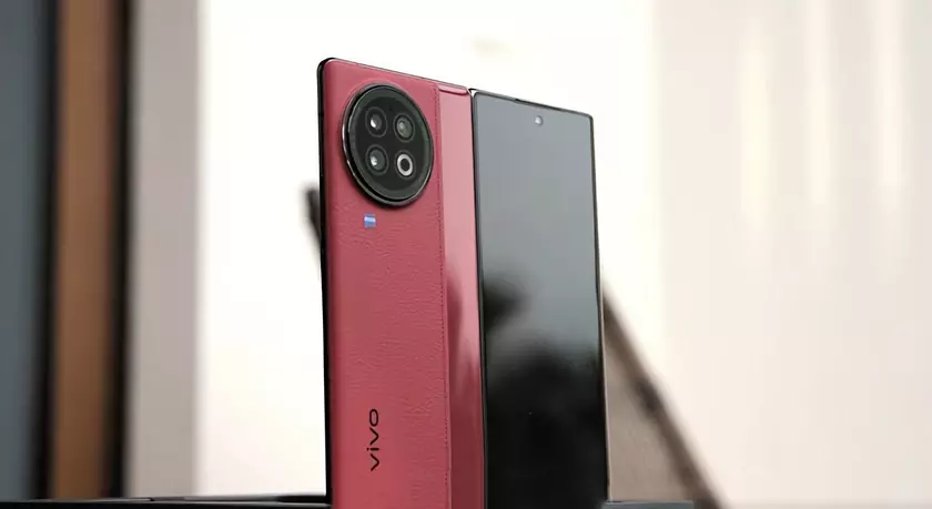 Подтверждено: складной смартфон vivo X Fold 2 получит зарядку с мощностью в 120 Вт