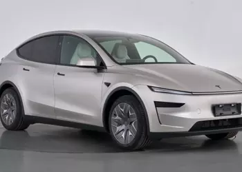Tesla готовит в Китае удлинённую Model Y с шестиместным салоном