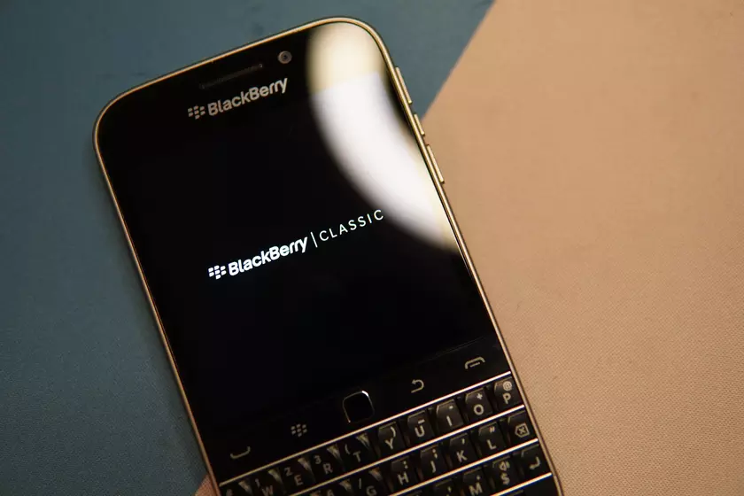 Официально: проект 5G-смартфона BlackBerry окончательно закрыт