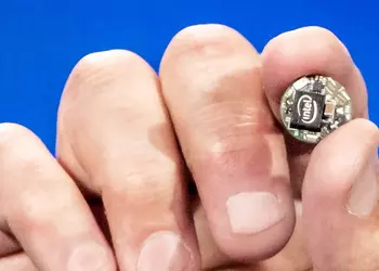Не взлетело: Intel бросает носимые устройства