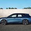 Мініатюра виду збоку BMW iX