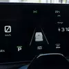 Мініатюра Kia PV5 WAV в міському середовищі