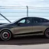 Прев'ю електричного седана Mercedes-AMG CLA 45 - боковий вигляд на трасі