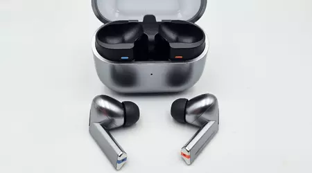 Чужий посеред своїх: огляд флагманських TWS-навушників Samsung Galaxy Buds 3 Pro
