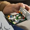 Мініатюра комплекту LEGO з контролером і діорамами