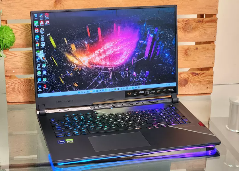 Обзор ASUS ROG Strix SCAR 17 SE: Киберпанк 2022 года