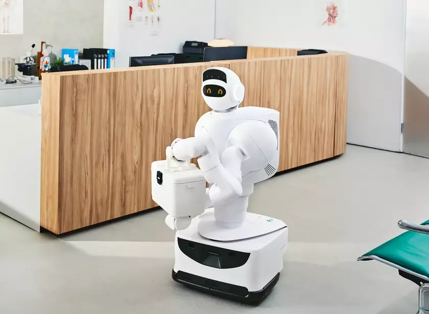 Aeolus Robotics представила работа Aeo для ухода за пожилыми людьми