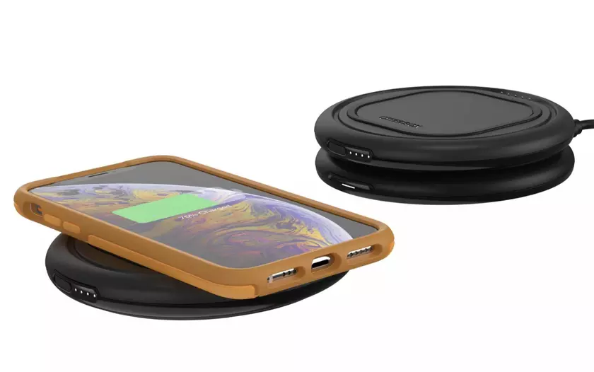 OtterBox представила портативную зарядку, способную совмещаться с себе подобными
