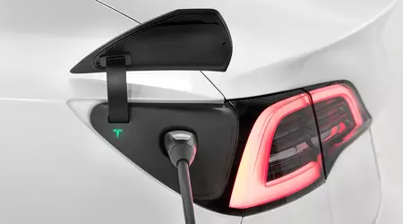 Tesla дозволила вмикати підігрів зарядного порту окремо від інших систем