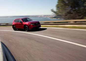 Mazda CX-5 игнорирует критику: японцы раскупили кроссовер в пять раз быстрее прогноза