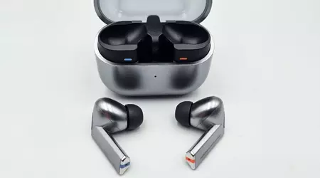Galaxy Buds 3 Pro і 4 Pro отримають функції слухового апарату: Samsung анонсувала нові можливості для своїх TWS-навушників