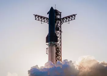 Google и SpaceX планируют отправить ИИ в космос: орбитальные дата-центры появятся до 2027 года