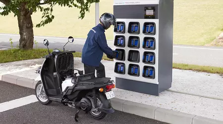 Honda запускає пілотний проєкт зі спільного використання акумуляторів для електричних скутерів у Швеції
