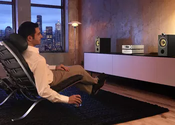 Philips Harmony DCD8000: микро-система класса Hi-Fi с возможностью воспроизведения видео