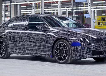 BMW начала предсерийное производство электрического i3 на заводе в Мюнхене