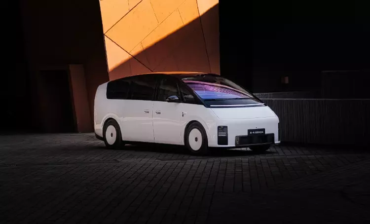 Li Auto Mega Home: чи став ...
