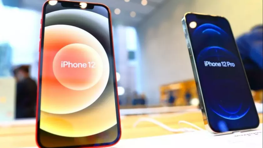 Apple подготовила обновление iOS 17.1, которое исправит проблему с излучением на смартфонах iPhone 12