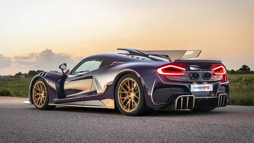 Гиперкар Hennessey Venom F5-M Roadster с механической трансмиссией