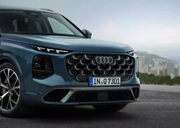 Новая Audi Q7: три ряда сидений, настоящие выхлопные трубы и вызов для BMW X5