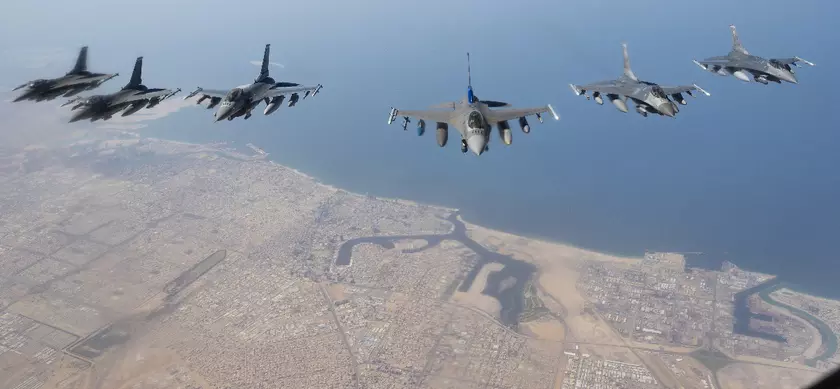 США отправили в Персидский залив истребители F-16 Fighting Falcon, чтобы помешать Ирану захватывать нефтяные танкеры