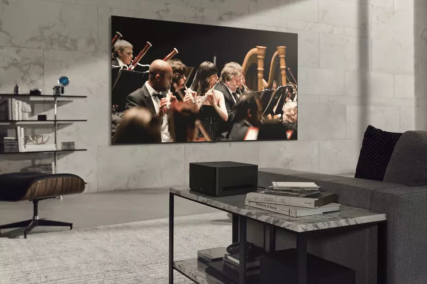 LG представила огромный беспроводной монитор Signature OLED M3 с поддержкой 4K@120FPS «по воздуху»