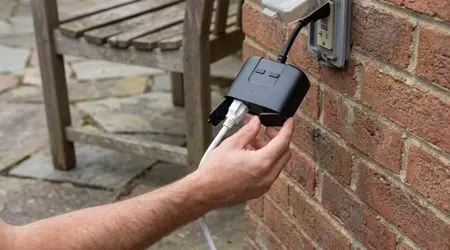 What Are the Best Smart Plugs for Outdoor Lights?