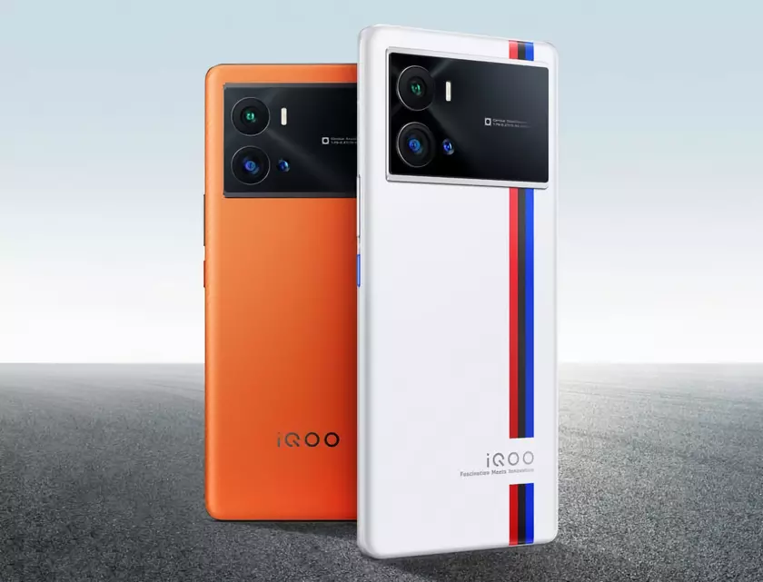 Vivo iQOO 10 станет первым смартфоном на рынке, который оснастят флагманским чипом MediaTek Dimensity 9000+