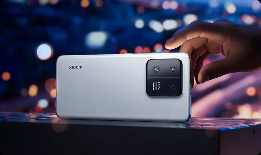 iQOO 11 и Xiaomi 13 Pro – лучшие флагманы по соотношению производительность / цена