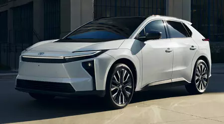 Toyota перейменувала електричний кросовер bZ4X для Америки, додала запас ходу й оновила дизайн моделі 2026 року