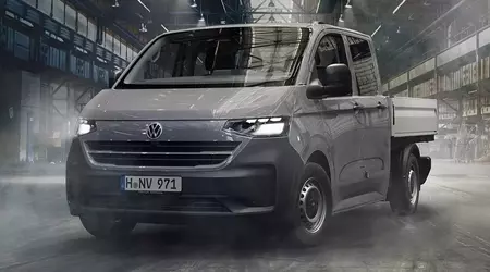 The new VW Transporter DoKa with open load platform is already available in the brand's configurator