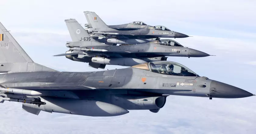 "Чуда ждать не стоит": чтобы переданные F-16 были эффективными, Украине должны позволить бить ими вглубь россии