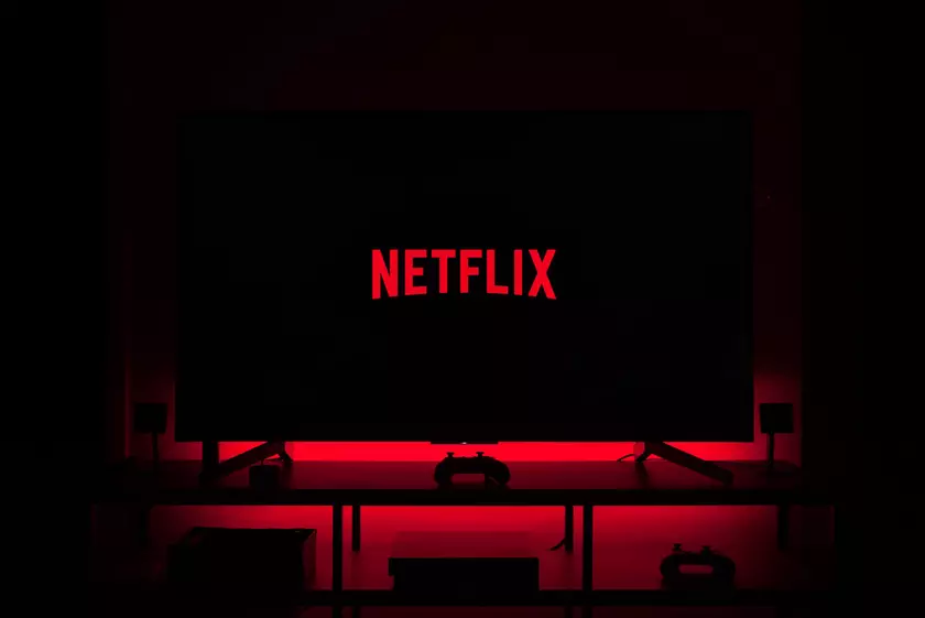 Netflix останавливает работу в России из-за вторжения в Украину