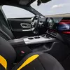 Прев'ю салону Mercedes-AMG CLA 45 - панорама даху