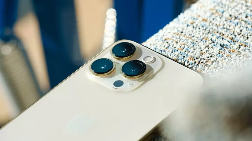 iPhone 13 Pro Max уже в Украине – лучшая автономность и 1 ТБ памяти по цене двух Samsung Galaxy S21 Ultra