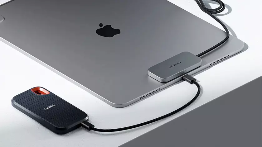 Дайте свободу USB-порту своего iPad! Компания Kuxiu предлагает магнитный зарядный аксессуар, который использует Smart Connector