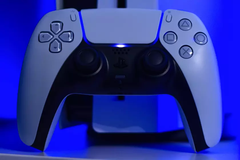Новая модель PS5 от Sony легче и (почти) не требует наличия отвертки