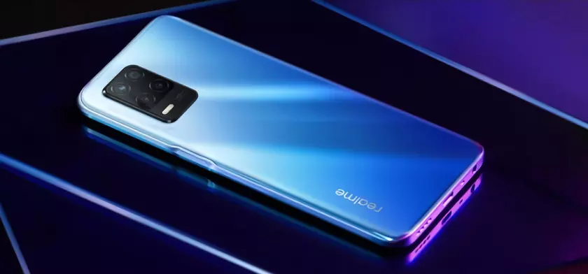 Экран на 90 Гц, чип Dimensity 810, тройная камера на 48 МП и Android 12 из коробки: в сети появились характеристики realme 9 5G