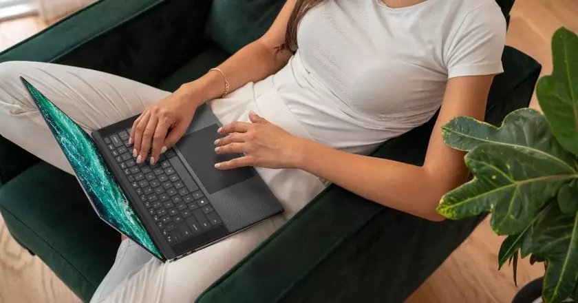 Dell XPS 15 – Intel Raptor Lake-H, RTX 4050, 4060, 4070 и экран OLED 3,5K по цене от $2949