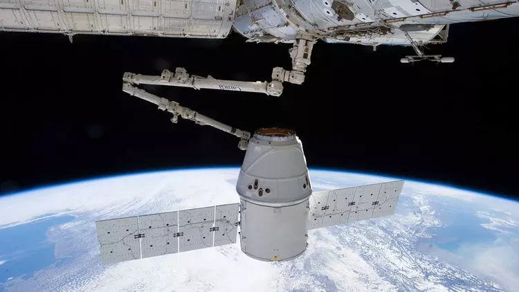 Canadarm3 pivots from space station to ...